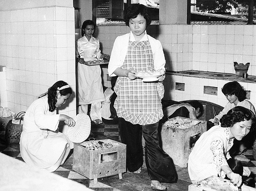 1895 19 ThiLamBanhTKH