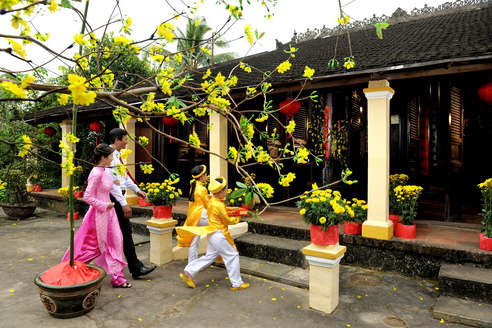 2215 Xuan Tha Huong 2 NVThang