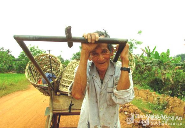 4129 1 ChaGia80tBanRoRaNhuuSong DHST