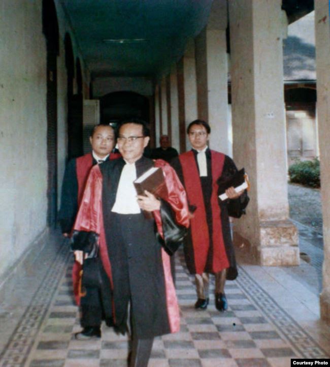 4873 3 GS NVBongVVQuan