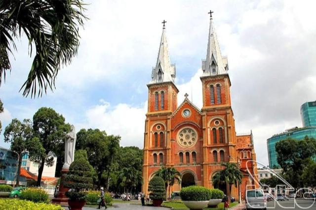 5235 3 NhaThoDucBaDHT