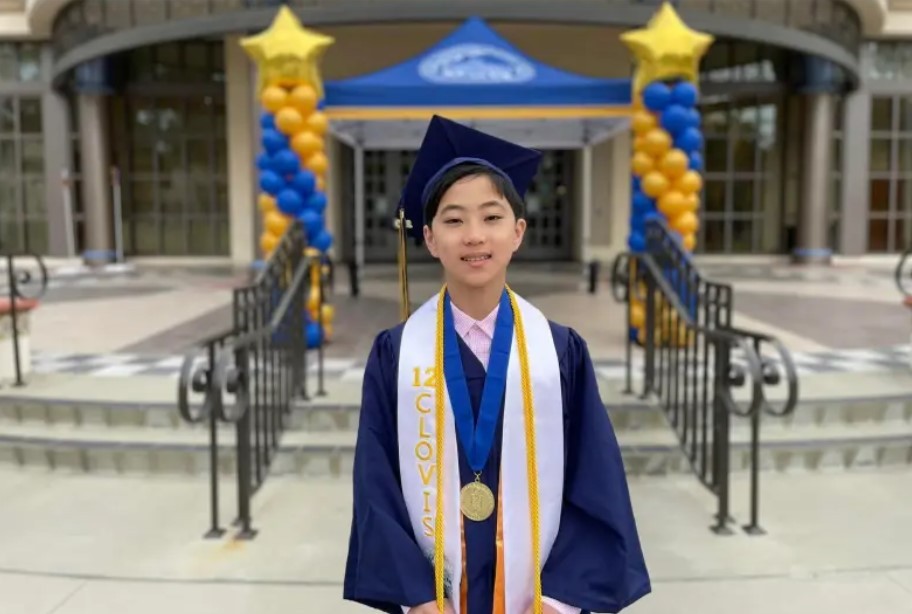 5286 2 CauBe12TuoiDHST