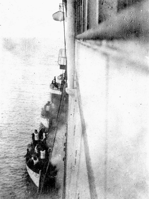 5435 11 NguoiSgSotTrenTauTitanicDHST